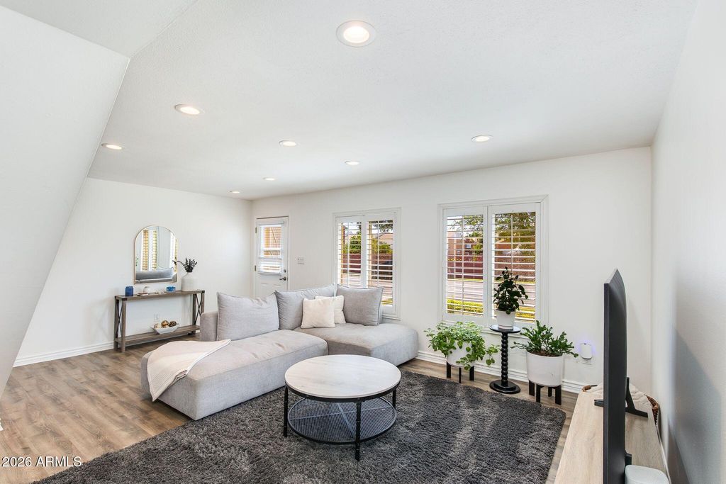 4081 E CAMPBELL Avenue, Phoenix, AZ 85018 — photo 4