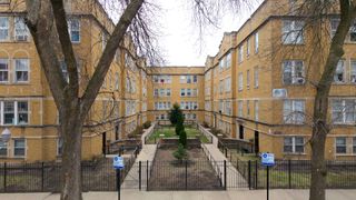 7405 N Damen Avenue 3W, Chicago, IL 60645