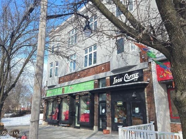 811 Madison Avenue, Albany, NY 12208