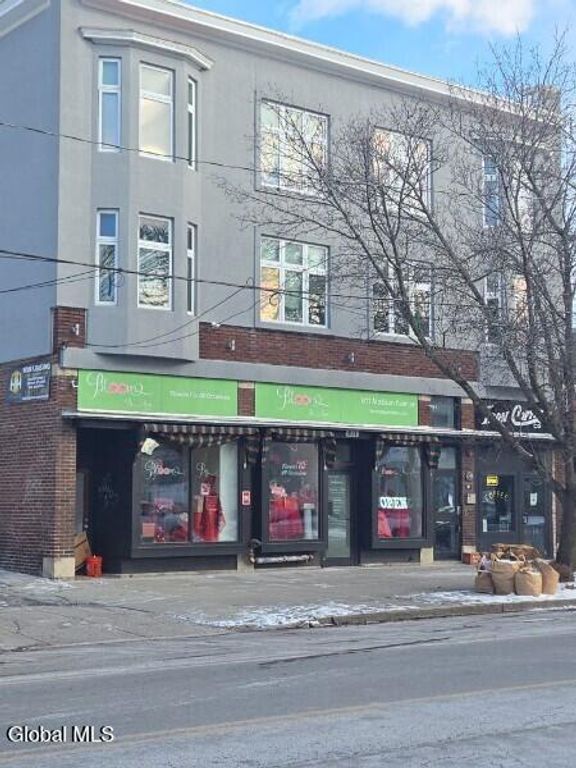 811 Madison Avenue, Albany, NY 12208