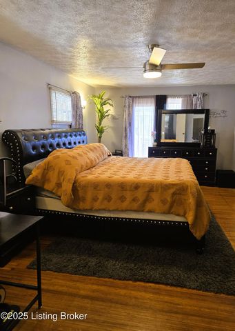 111 S 40th St, Louisville, KY 40212