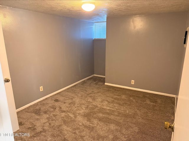 2703 Bridalwood Drive, Knoxville, TN 37917