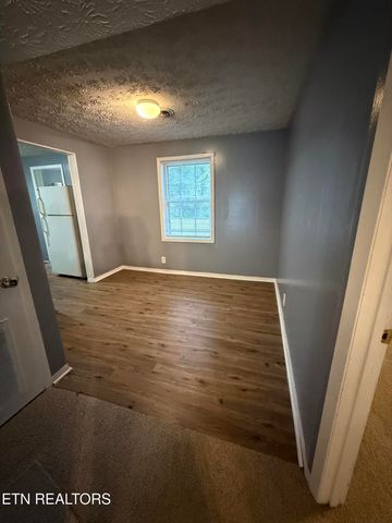 2703 Bridalwood Drive, Knoxville, TN 37917