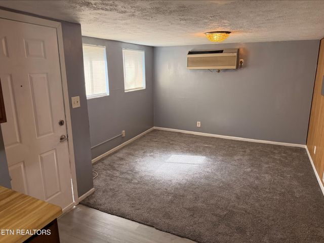 2703 Bridalwood Drive, Knoxville, TN 37917