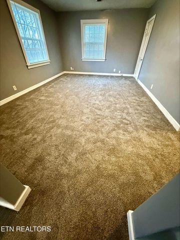 2703 Bridalwood Drive, Knoxville, TN 37917