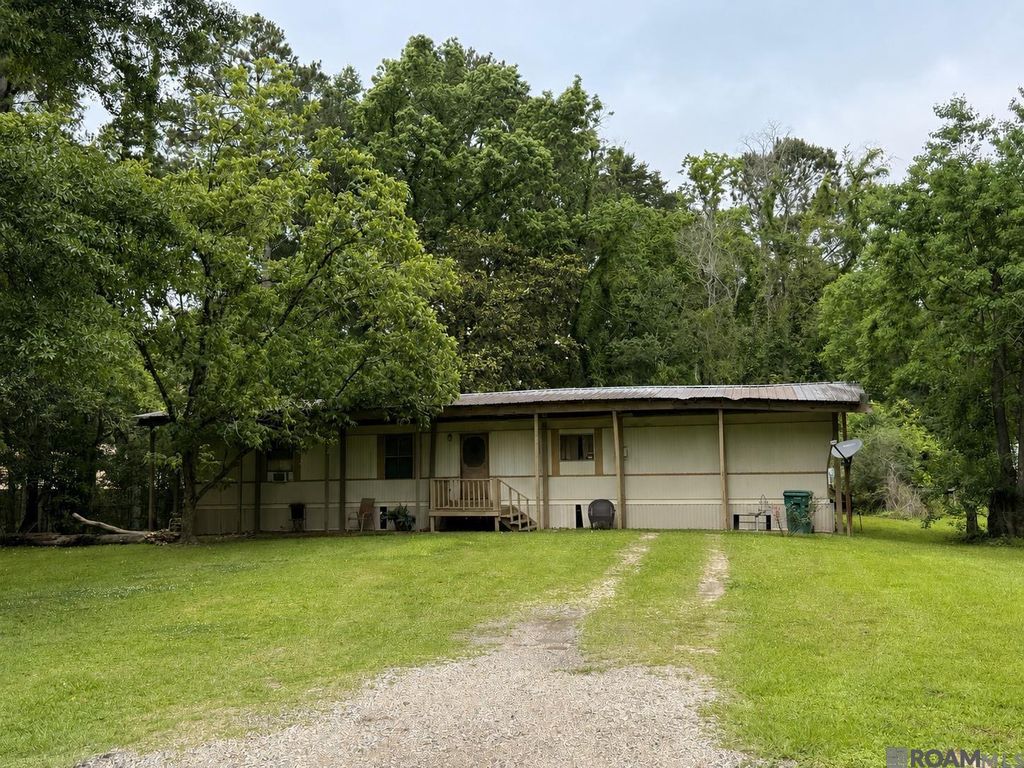 8481 Sharee Pl, Denham Springs, LA 70726
