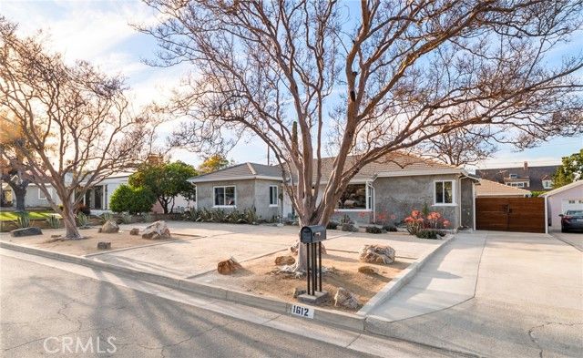 1612 Bellevue, Redlands, CA 92373