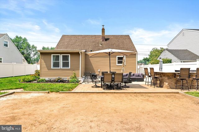 67 WICKOM AVE, Hamilton, NJ 08690