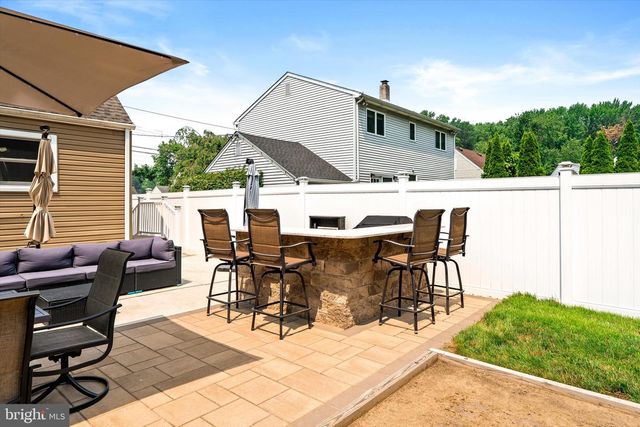 67 WICKOM AVE, Hamilton, NJ 08690