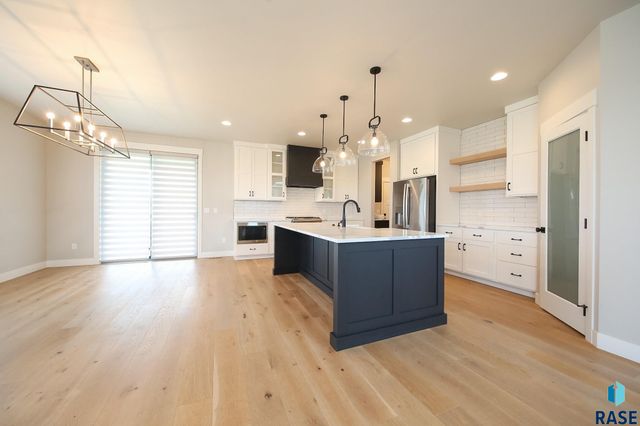 505 Sassafras Cir Circle, Sioux Falls, SD 57110