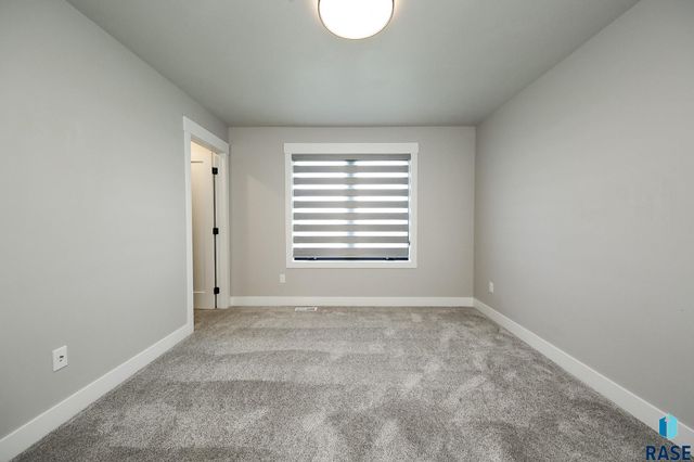 505 Sassafras Cir Circle, Sioux Falls, SD 57110