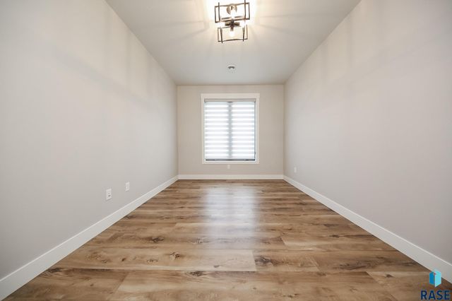 505 Sassafras Cir Circle, Sioux Falls, SD 57110