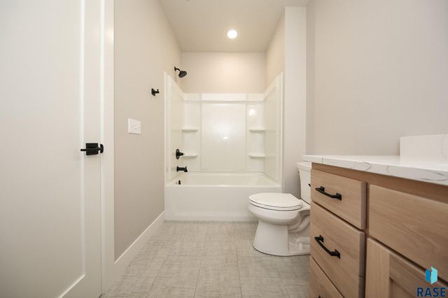 505 Sassafras Cir Circle, Sioux Falls, SD 57110