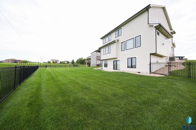 505 Sassafras Cir Circle, Sioux Falls, SD 57110