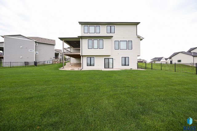 505 Sassafras Cir Circle, Sioux Falls, SD 57110