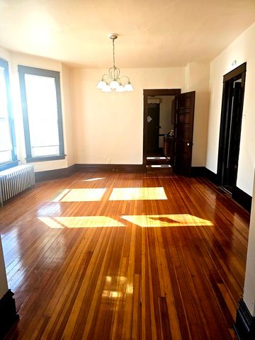 11118 S Edbrooke Avenue 2, Chicago, IL 60628