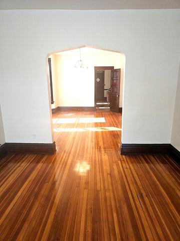 11118 S Edbrooke Avenue 2, Chicago, IL 60628