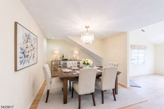 1 Rutland Ln, Monroe Twp., NJ 08831