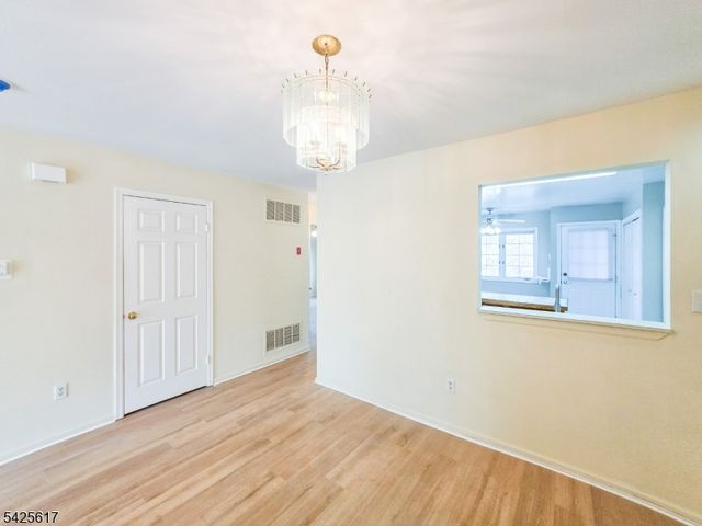 1 Rutland Ln, Monroe Twp., NJ 08831