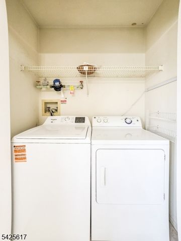 1 Rutland Ln, Monroe Twp., NJ 08831