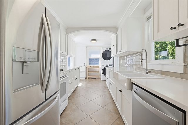 66 Orchard St, Randolph, MA 02368