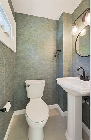 66 Orchard St, Randolph, MA 02368
