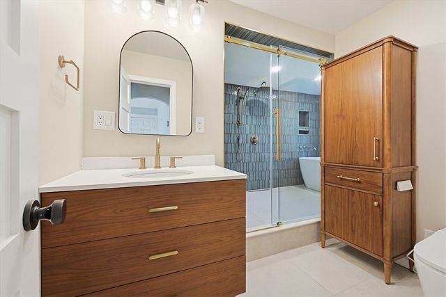 66 Orchard St, Randolph, MA 02368