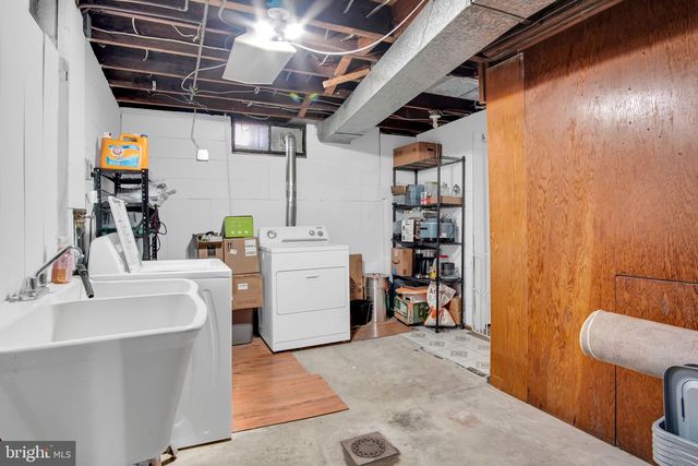 400 LINCOLN ST, Hummelstown, PA 17036