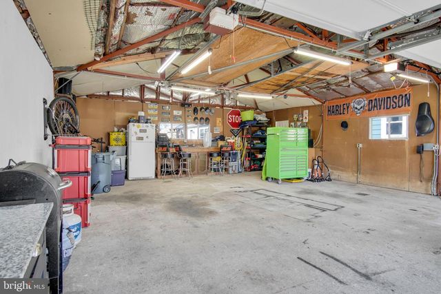 400 LINCOLN ST, Hummelstown, PA 17036