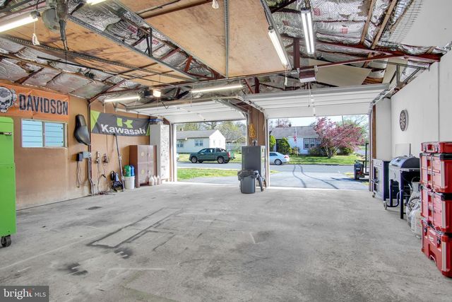 400 LINCOLN ST, Hummelstown, PA 17036