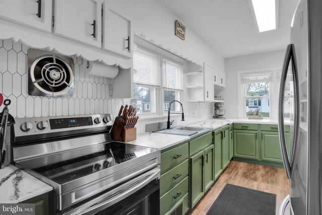 400 LINCOLN ST, Hummelstown, PA 17036