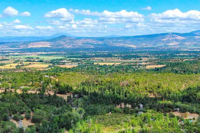 685 Jacksonville Res Road, Jacksonville, OR 97530