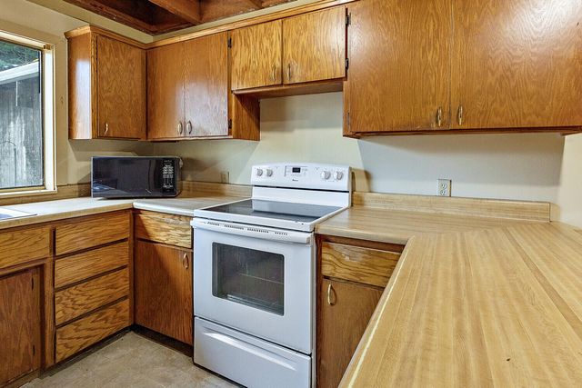 685 Jacksonville Res Road, Jacksonville, OR 97530