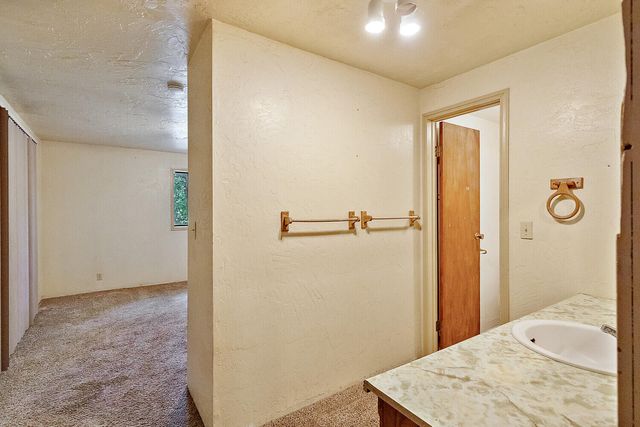 685 Jacksonville Res Road, Jacksonville, OR 97530