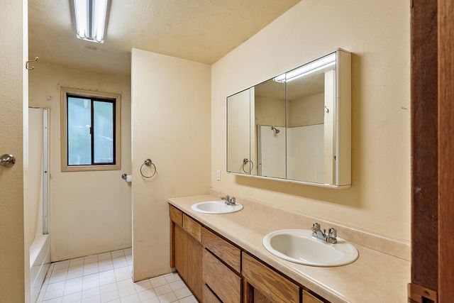 685 Jacksonville Res Road, Jacksonville, OR 97530