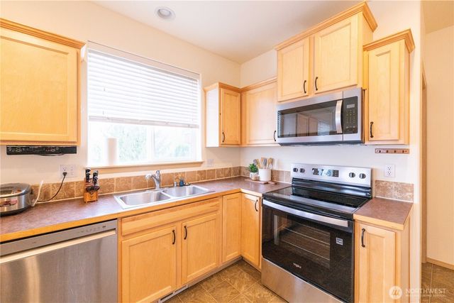 7603 88th Place NE, Marysville, WA 98270