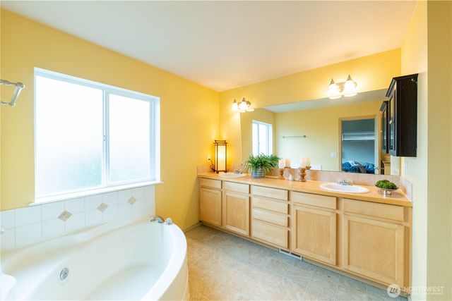 7603 88th Place NE, Marysville, WA 98270