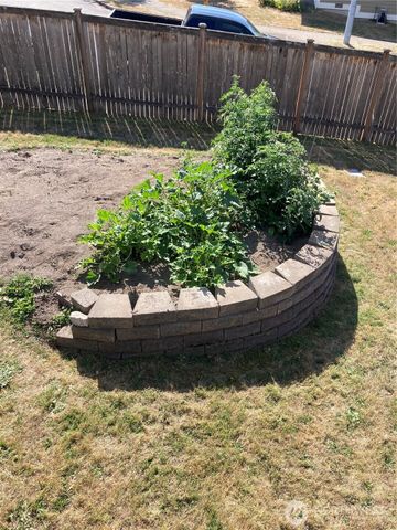 7603 88th Place NE, Marysville, WA 98270