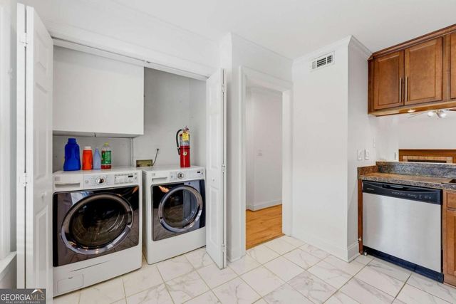 352 Teal Court, Roswell, GA 30076