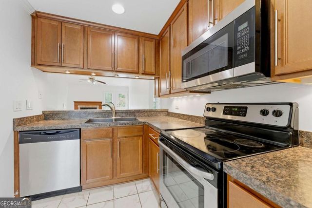 352 Teal Court, Roswell, GA 30076