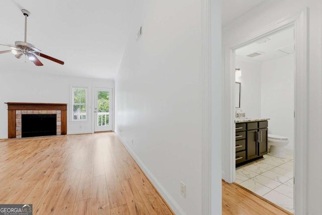 352 Teal Court, Roswell, GA 30076