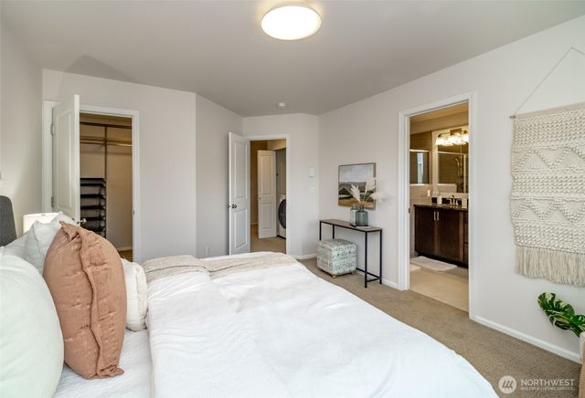 6830 31st Avenue SW, Seattle, WA 98126