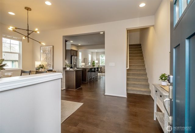 6830 31st Avenue SW, Seattle, WA 98126