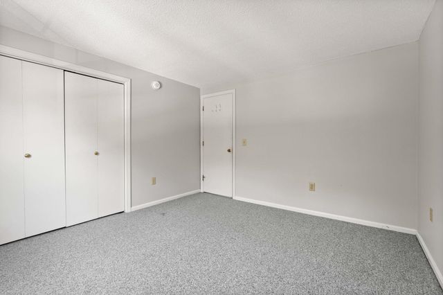 910 White Cedar Boulevard, Portsmouth, NH 03801