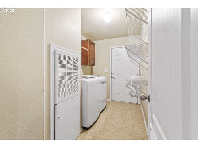 2980 Ne DIVISION St 27, Gresham, OR 97030