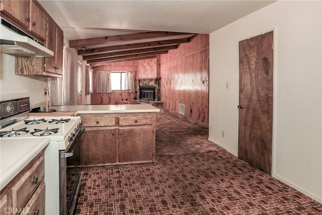 1014 Peter Avenue, Big Bear City, CA 92314