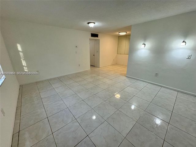 2005 Jefferson St 205, Hollywood, FL 33020