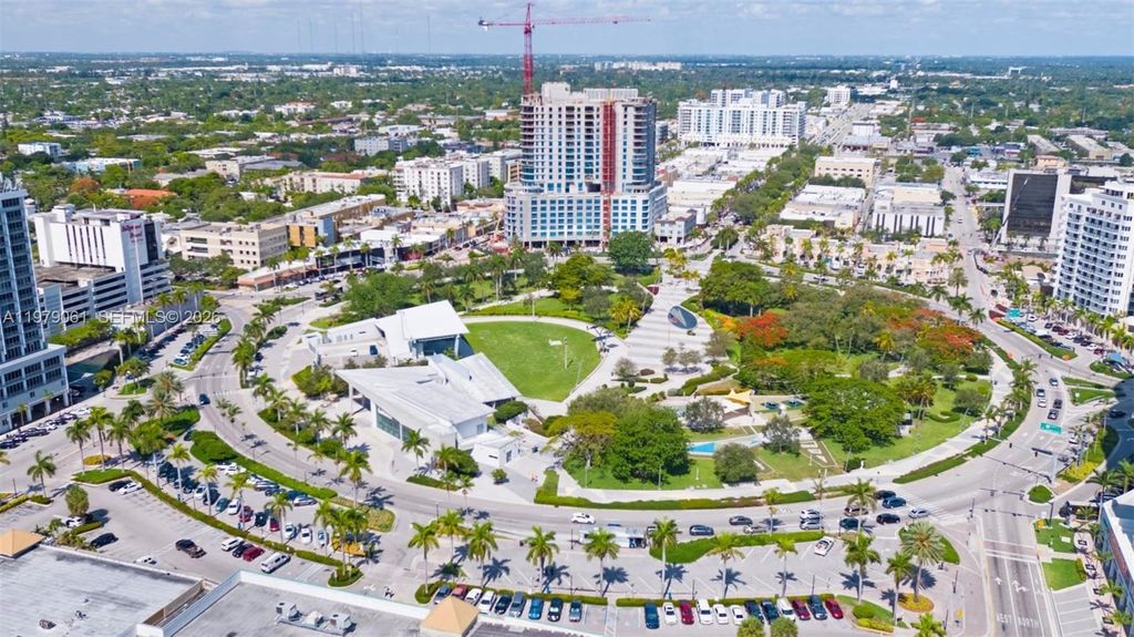 2005 Jefferson St 205, Hollywood, FL 33020