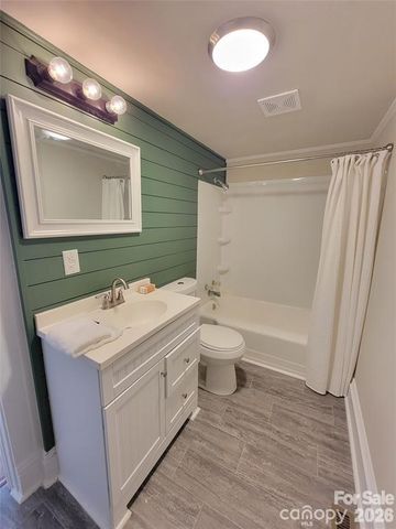 518 Milton L Taylor Street, Kannapolis, NC 28083