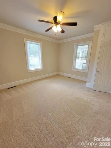 518 Milton L Taylor Street, Kannapolis, NC 28083